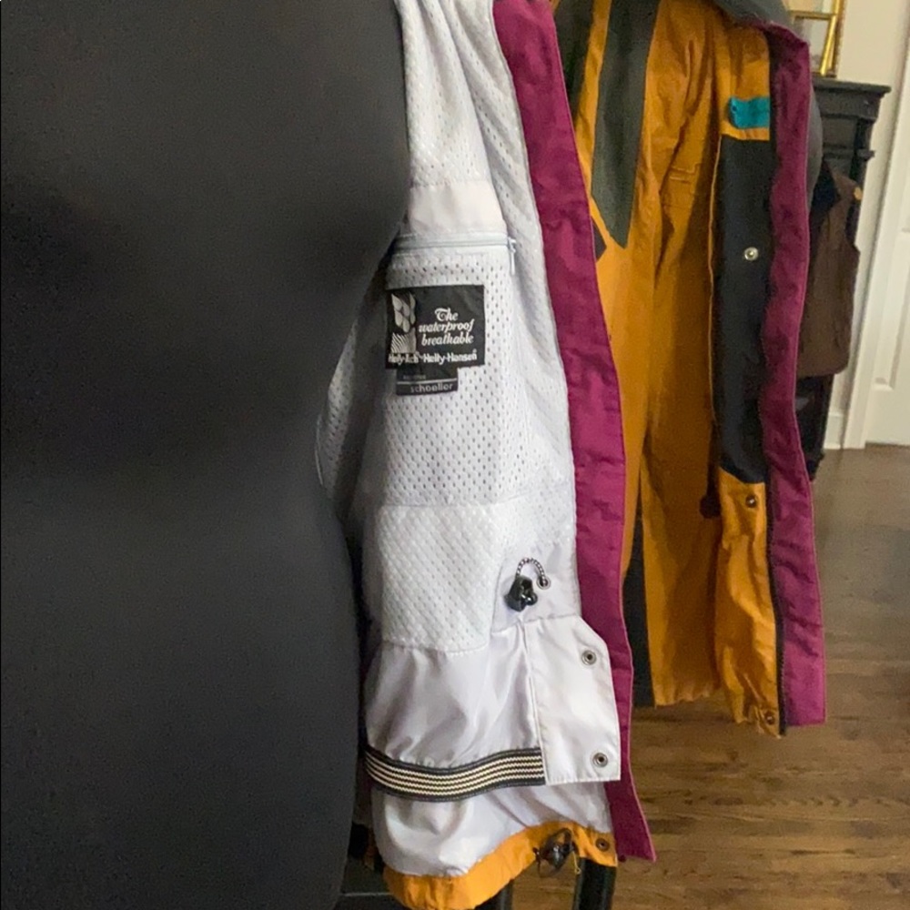 Helly Hansen Fall Winter Jacket - image 7